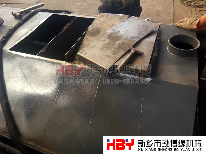 有好多客戶反映平面回轉(zhuǎn)篩出料端會(huì)有積料，這是為什么呢