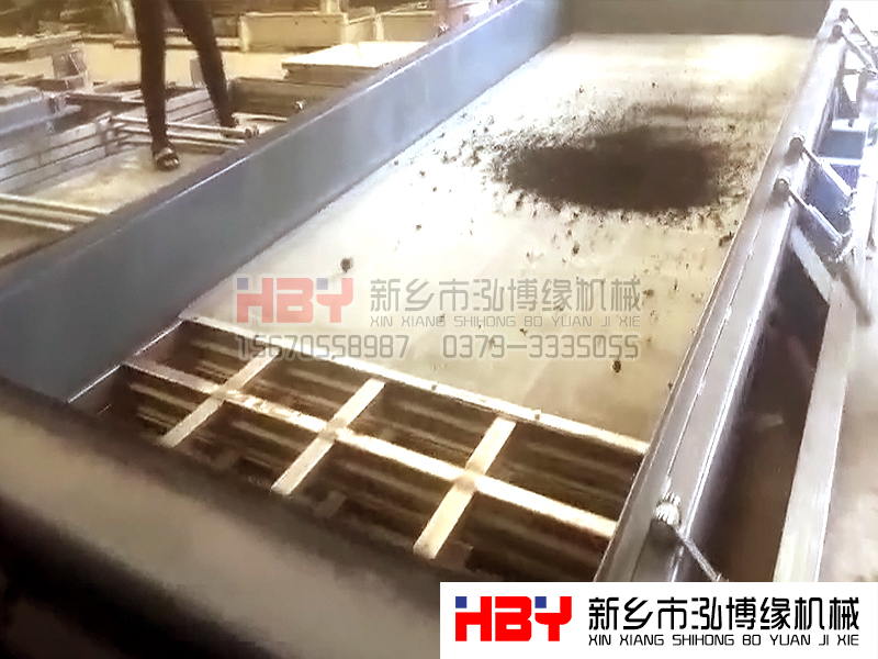 氯堿使用平面回轉(zhuǎn)篩篩分比其他篩分機械好用嗎